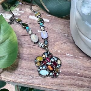 DB Vintage Style Multi Color Stone Flower Statement Necklace Antique Brass Tone